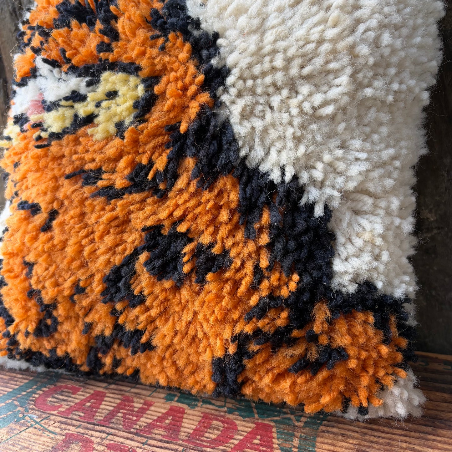 【USA vintage】Garfield latch hook cushion