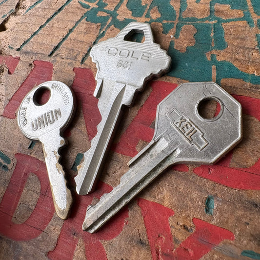 【USA vintage】 key set 3
