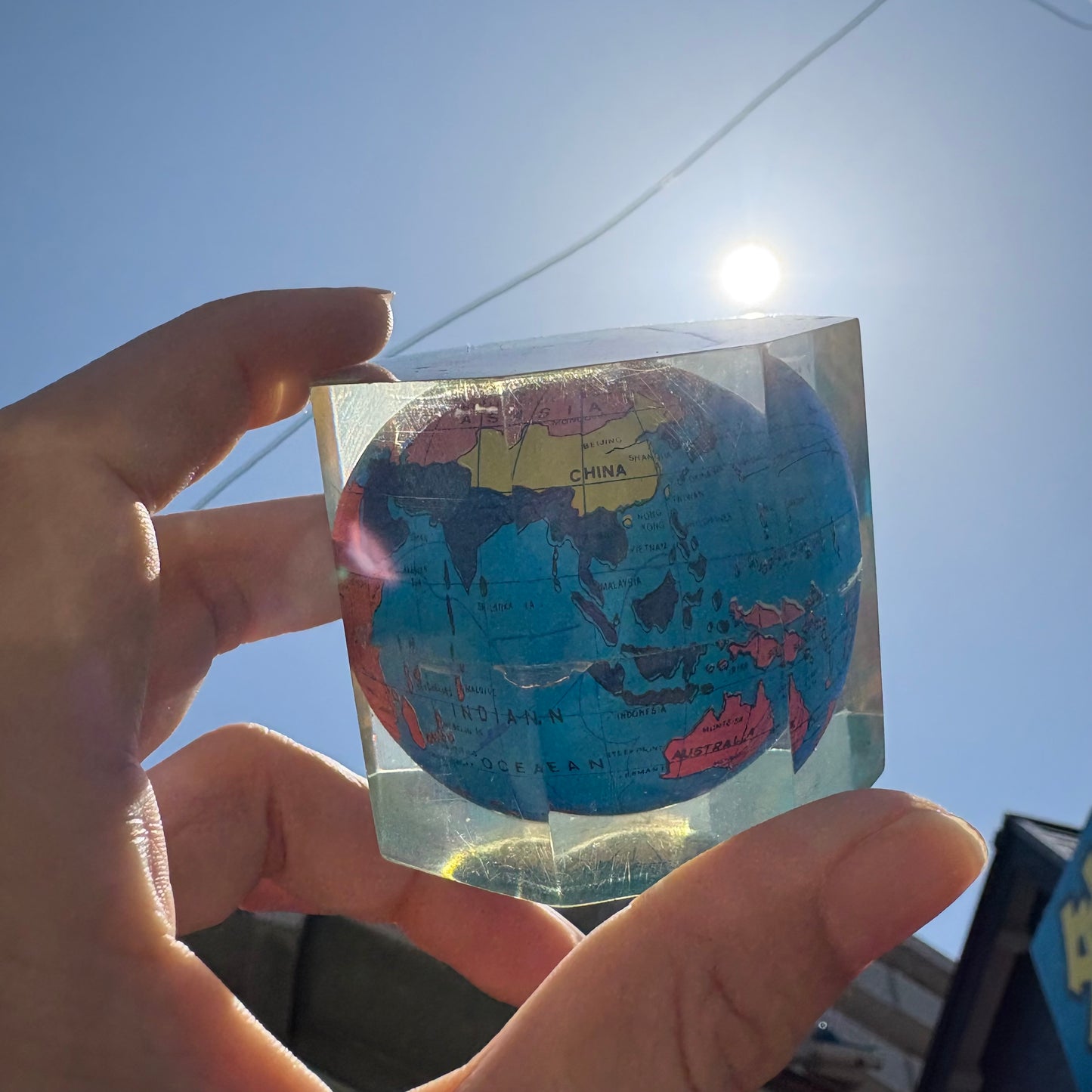 【USA vintage】Acrylic Paperweight earth