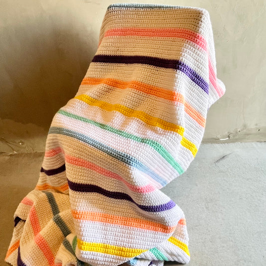 【USA vintage】グラニーブランケット
白×パステルカラーストライプ