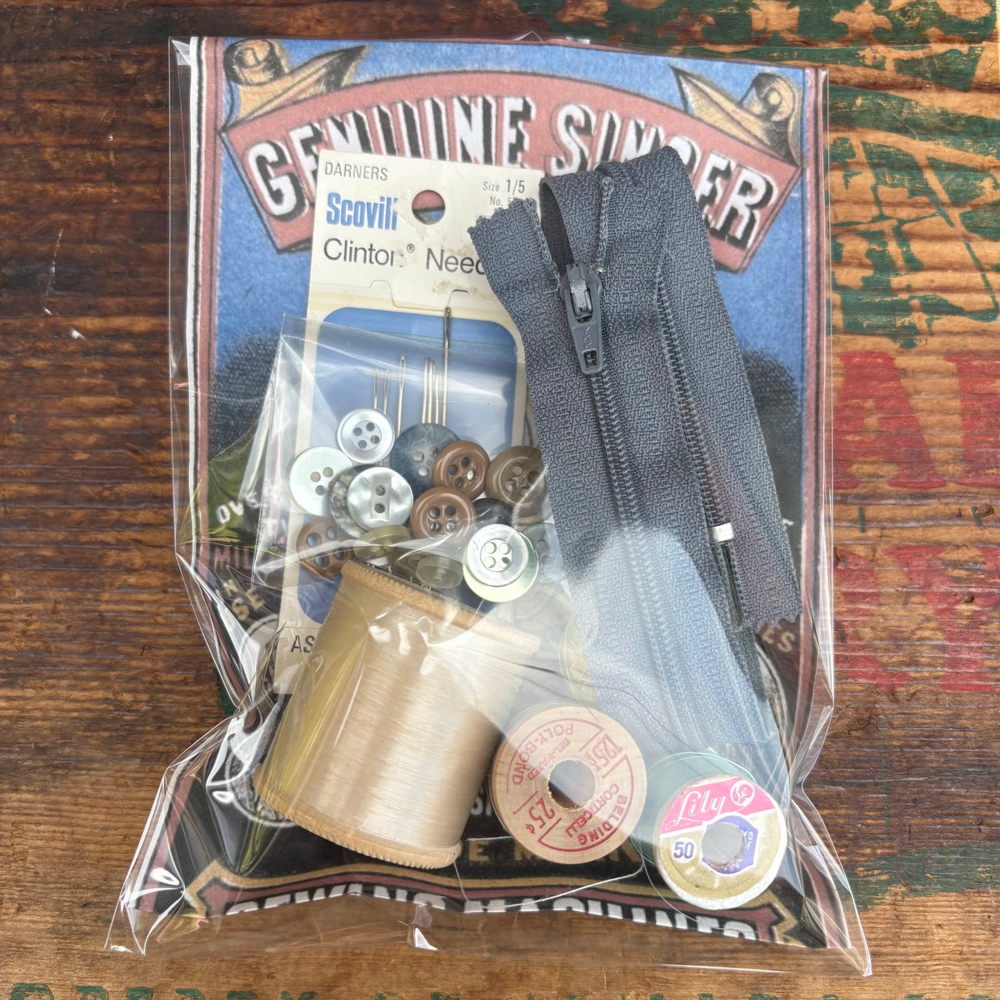 【1950s USA vintage】sewing set 4