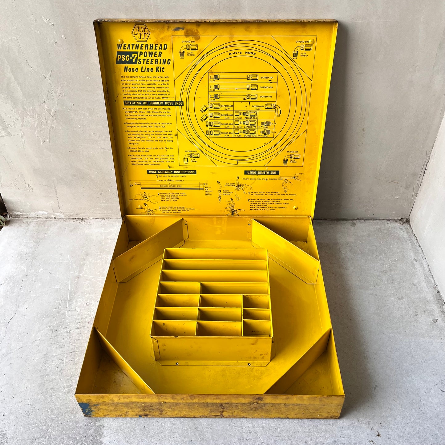 【USA vintage】WEATHERHEAD psc-7 Metal Box