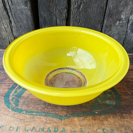 【USA vintage】PYREX Mixing Bowl yellow