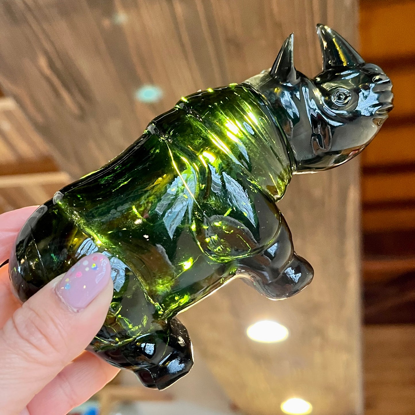 【70s USA vintage】AVON After Shave Bottle
RHINO DECANTER