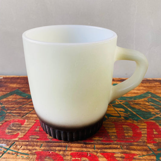 【1960s USA vintage】Fire-King RIBBED BOTTOM ホワイト×ブラック