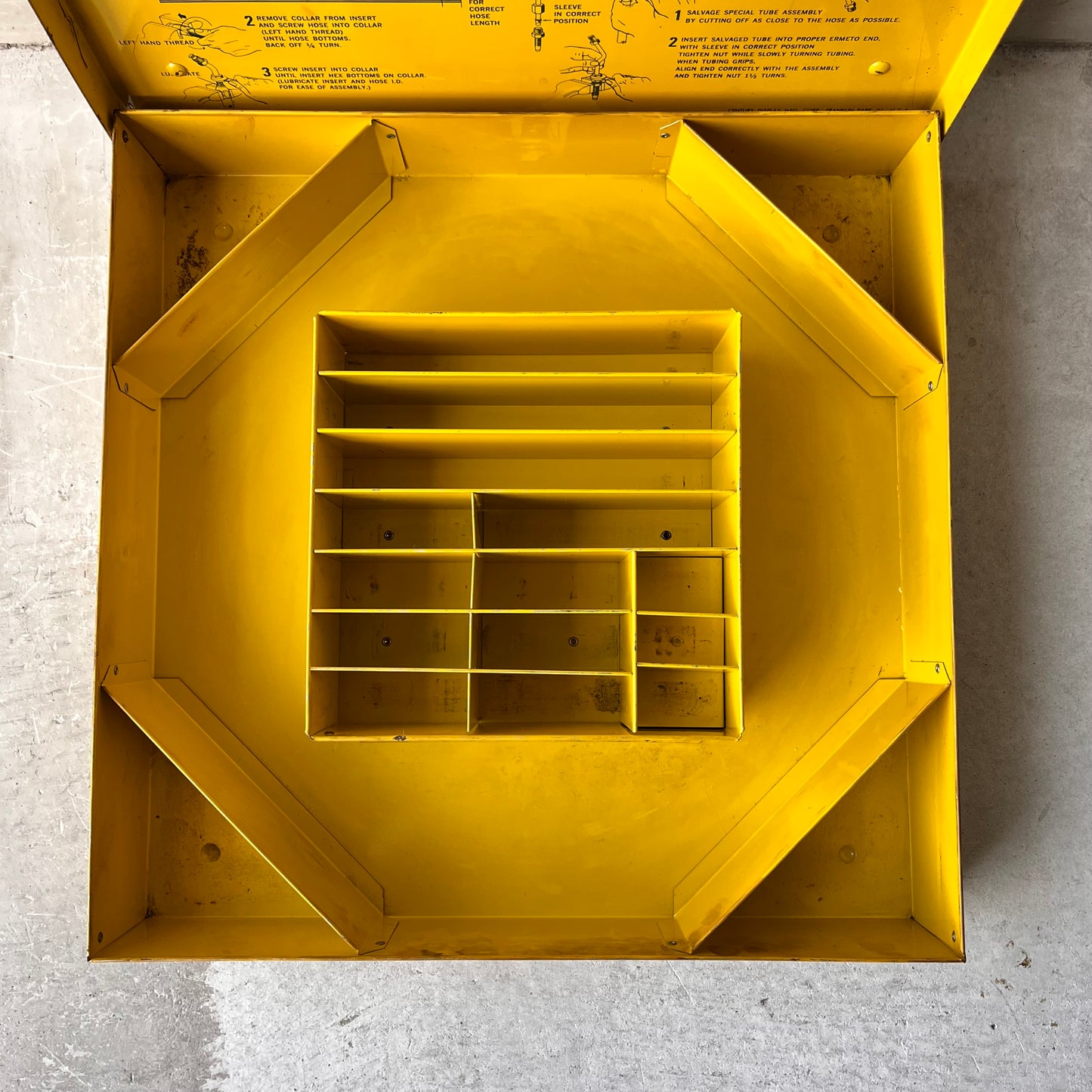 【USA vintage】WEATHERHEAD psc-7 Metal Box