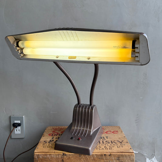 【1950s USA vintage】DAZOR Model 1000 Industrial Desk Lamp