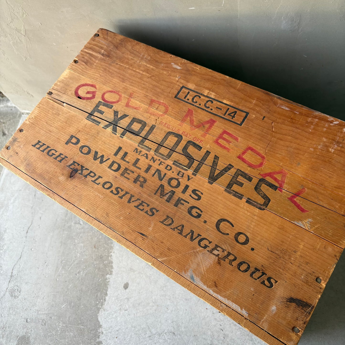 【1930s USA vintage】GOLD MEDAL DYNAMITE Wood Box