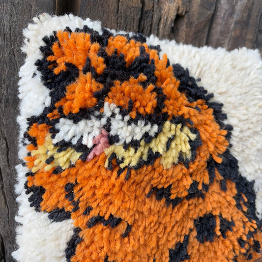 【USA vintage】Garfield latch hook cushion