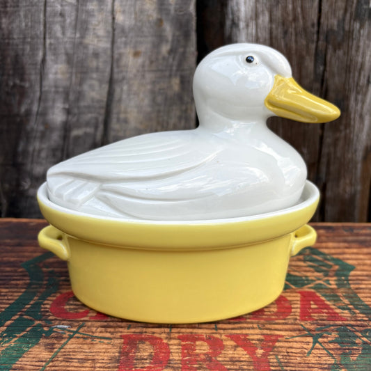 【1970s USA vintage】HALL CARBONEDUCK casserole
