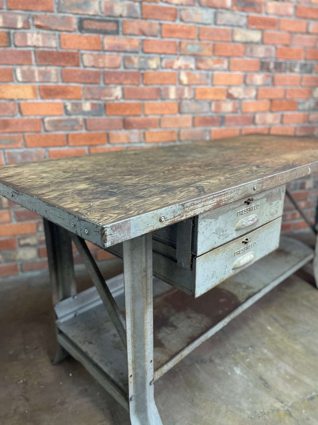 【Made in USA】PRESSWELD industrial 作業台