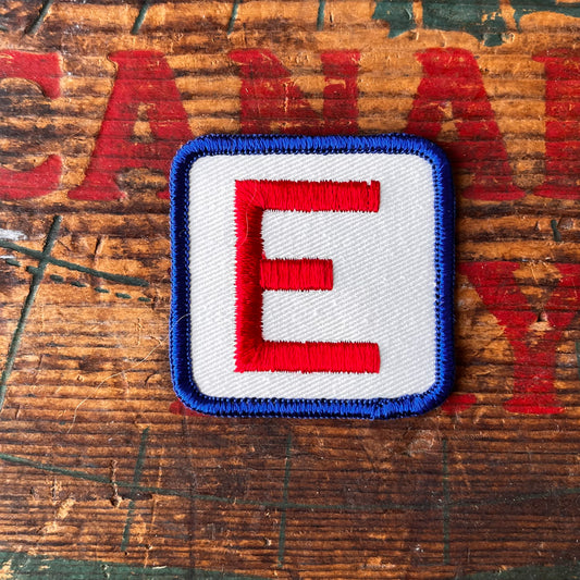 【USA vintage】アルファベットワッペン E