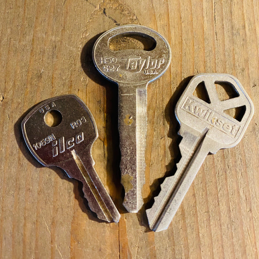 【USA vintage】鍵3本セット キー アンティーク ⑥