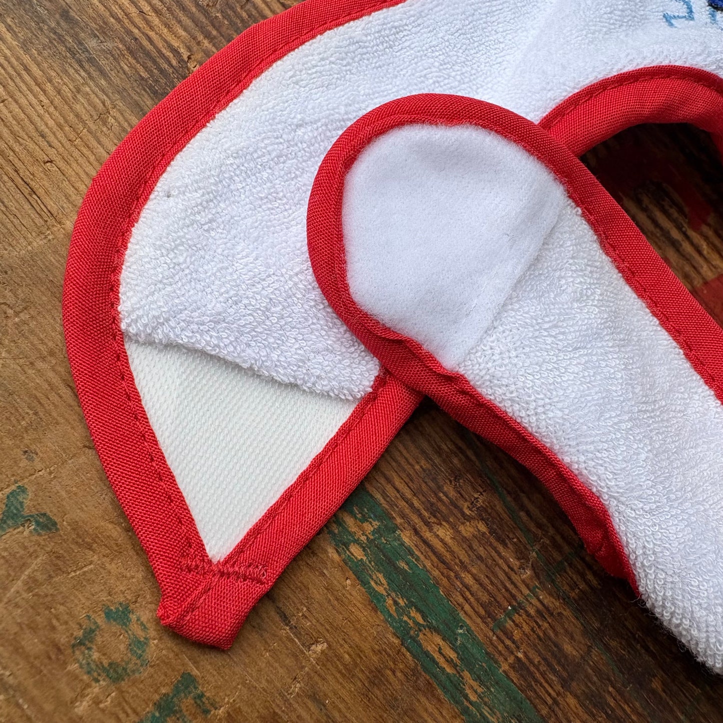Disney baby Mickey Mouse bib sty
