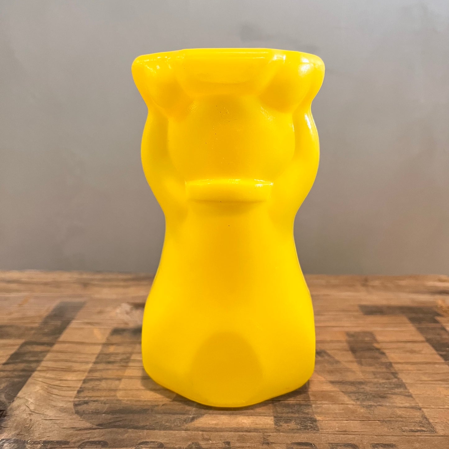 【60s USA vintage】Yogi Bear Bowling Pin (Yellow )