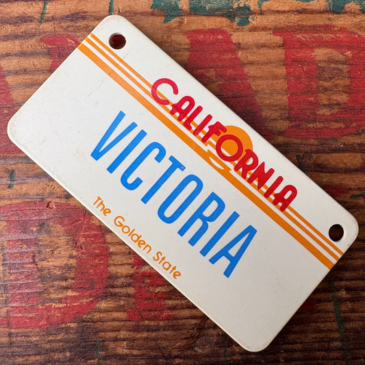 【1980s USA vintage】Nameplate magnet VICTORIA