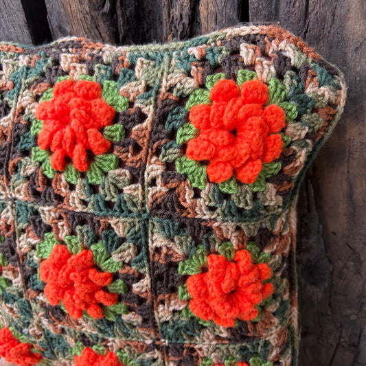 【USA vintage】 granny square flower cushion