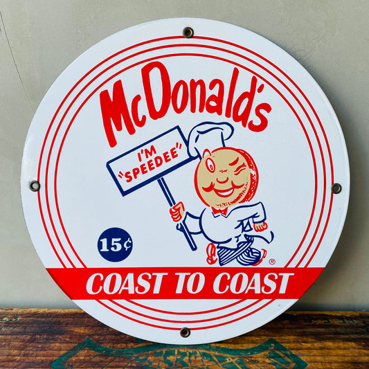 【USA】McDonald hamburger sign
