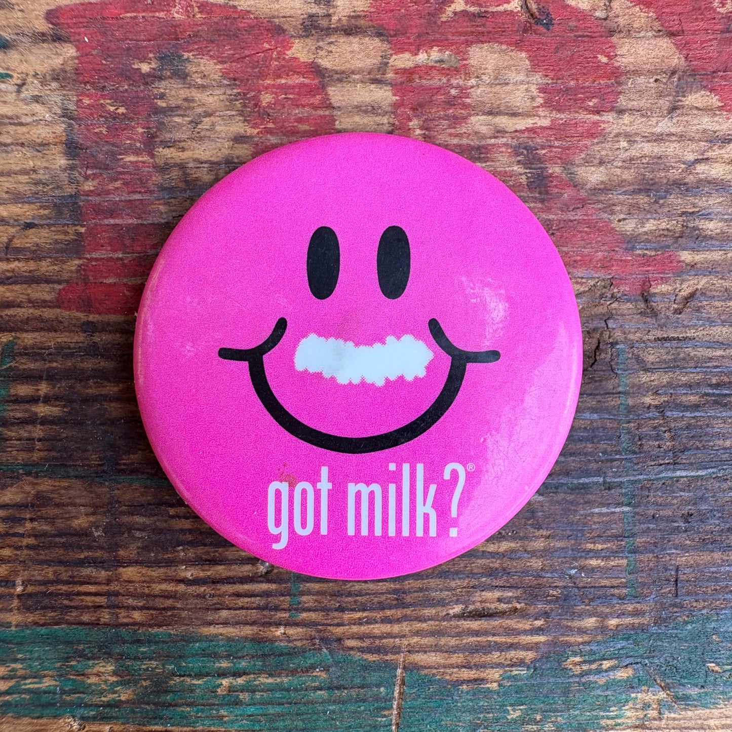 【USA vintage】PINBACK BUTTON smiley milk 缶バッジ