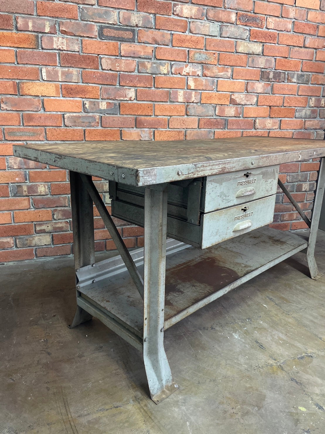 【Made in USA】PRESSWELD industrial 作業台