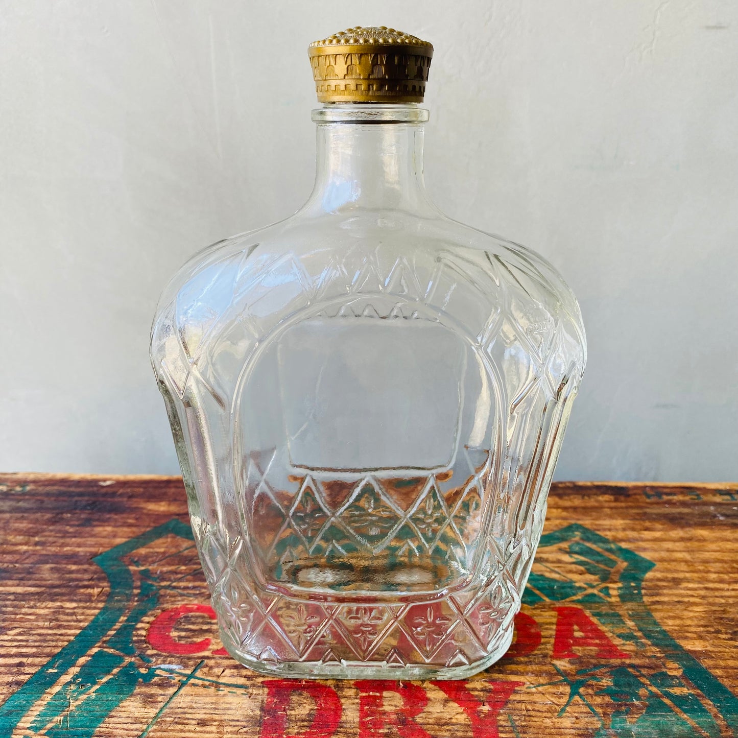 【Canada vintage】 Seagram's Crown Royal whiskey bottle