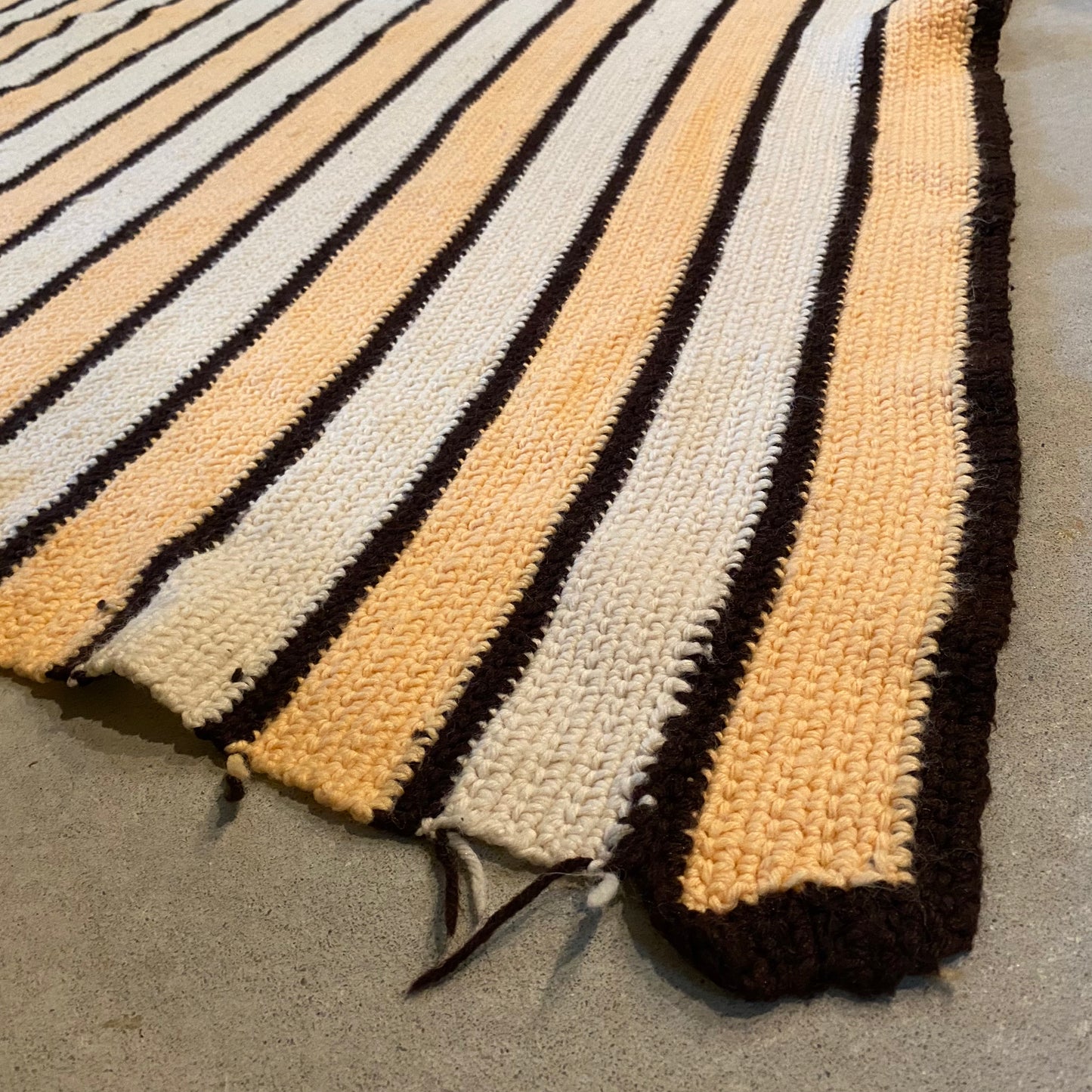 【1970s USA vintage】グラニーブランケット クロシェ 薄オレンジ