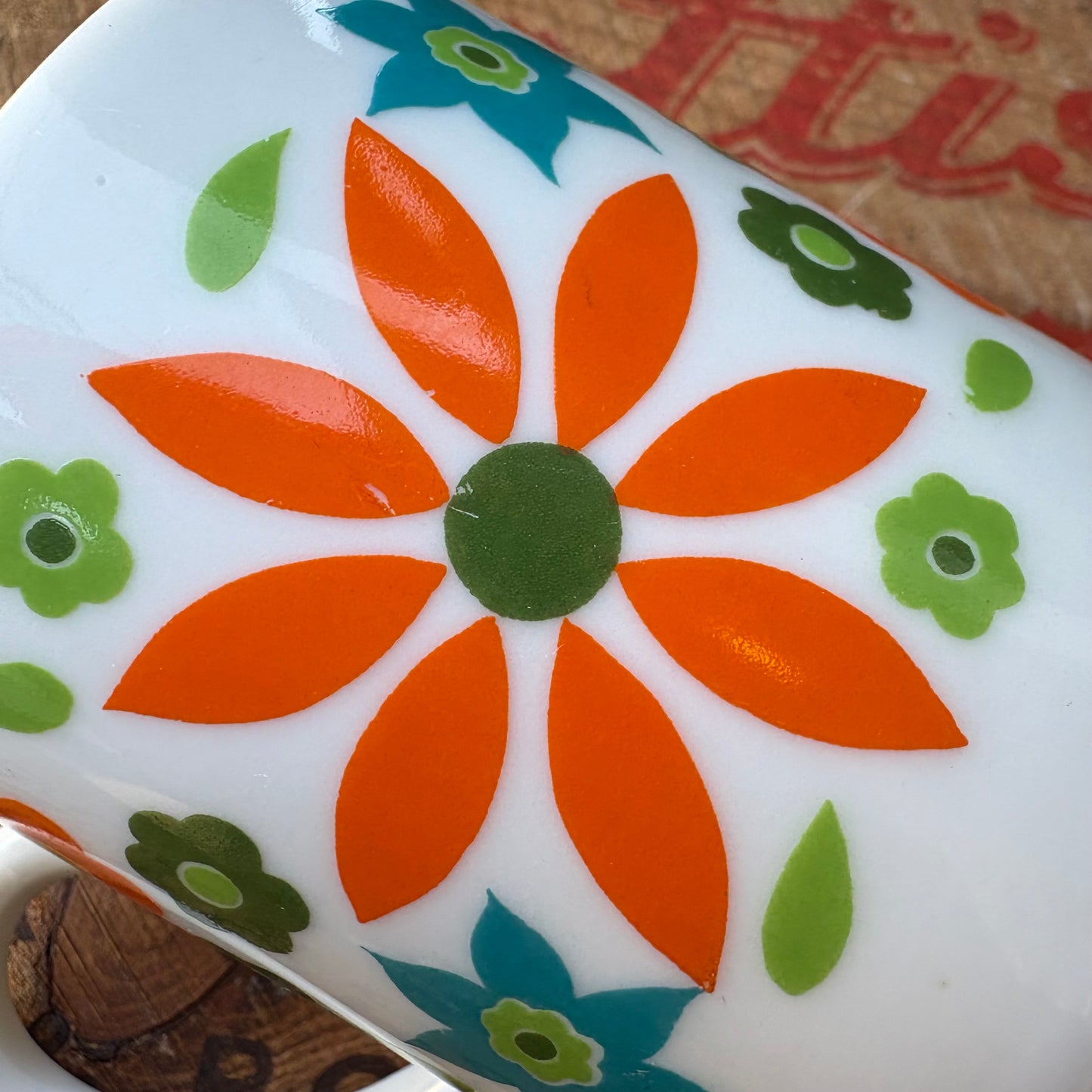 【1970s JAPAN vintage】Retro Flower Footed Mug