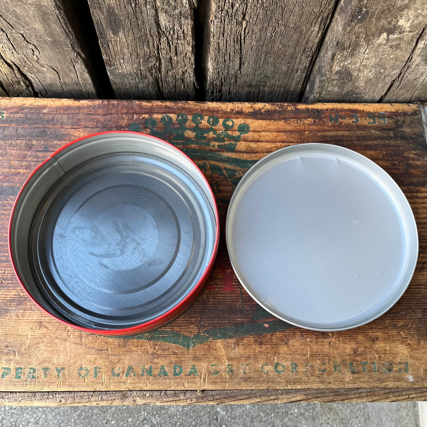 【USA vintage】Winter Candy Tin Can