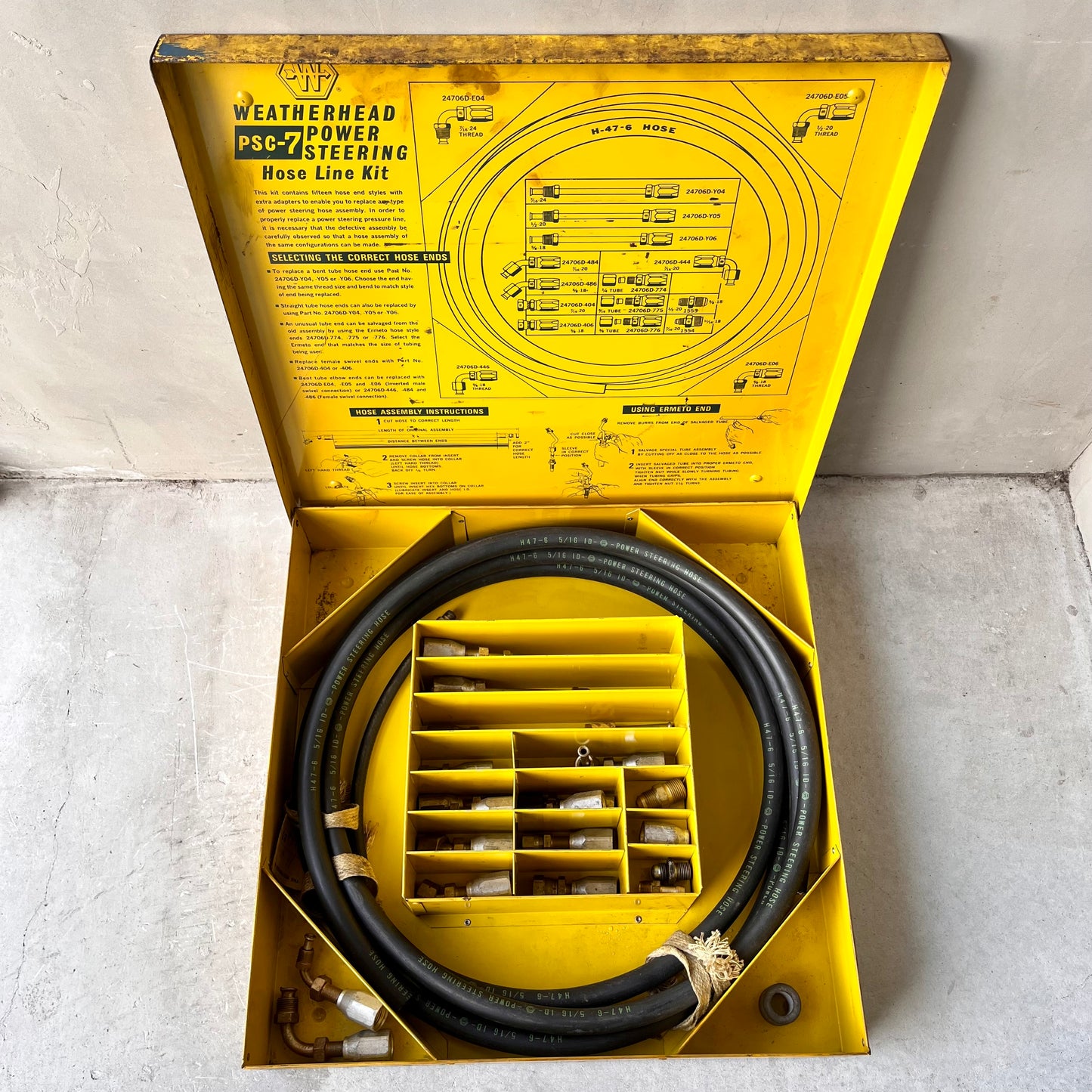 【USA vintage】WEATHERHEAD psc-7 Metal Box