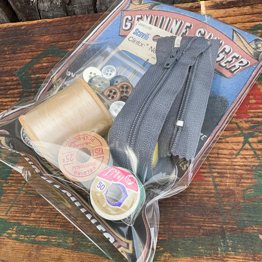 【1950s USA vintage】sewing set 4