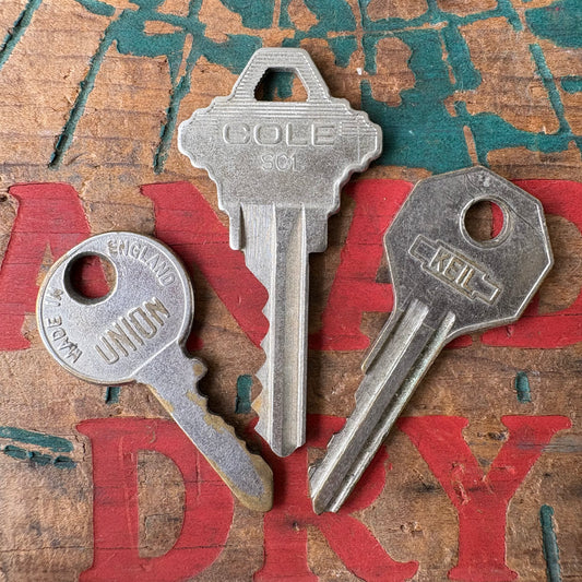 【USA vintage】 key set 3