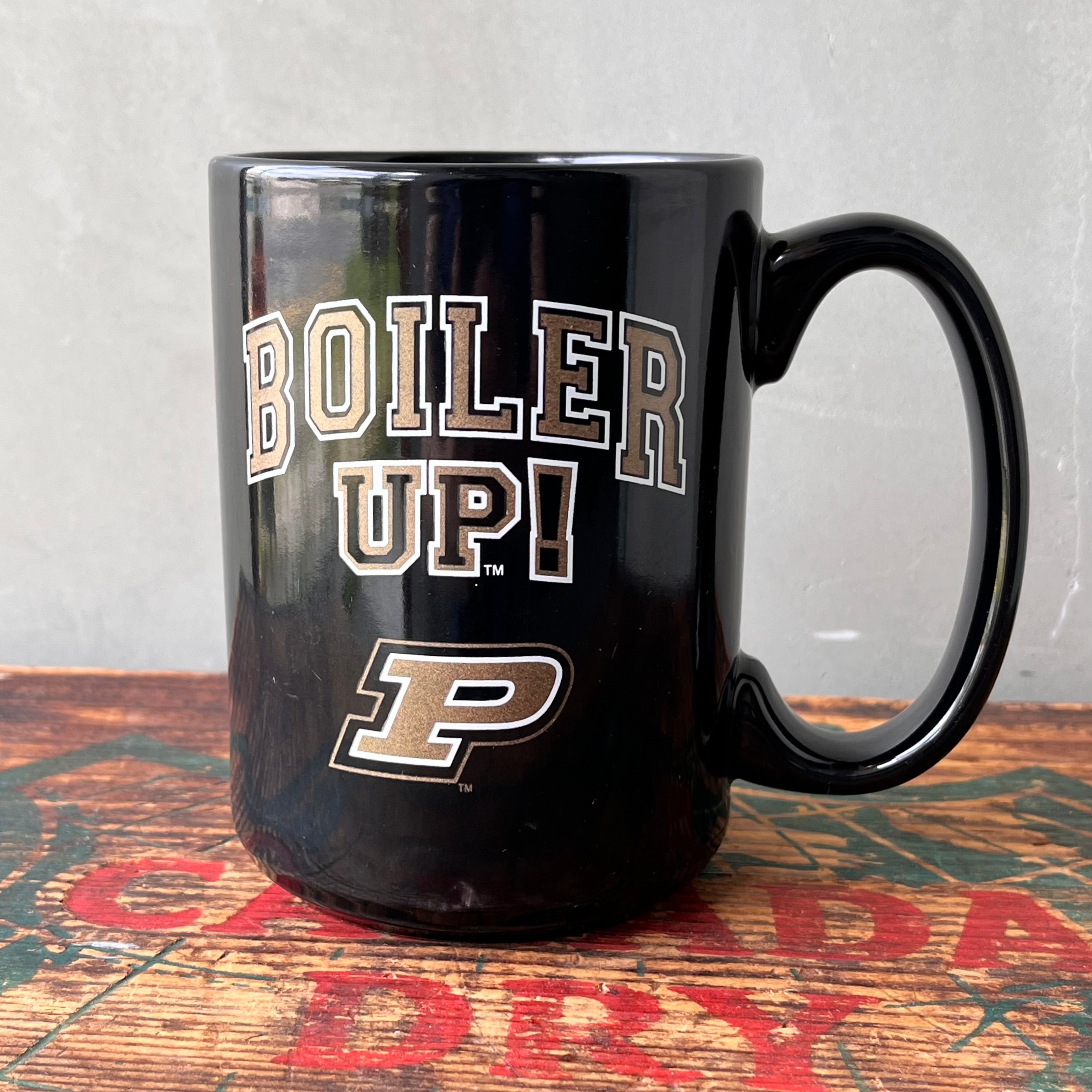 【USA Vintage】Purdue Boilermakers BOILER UP ! P Black Mug – 雑貨屋ポッポ