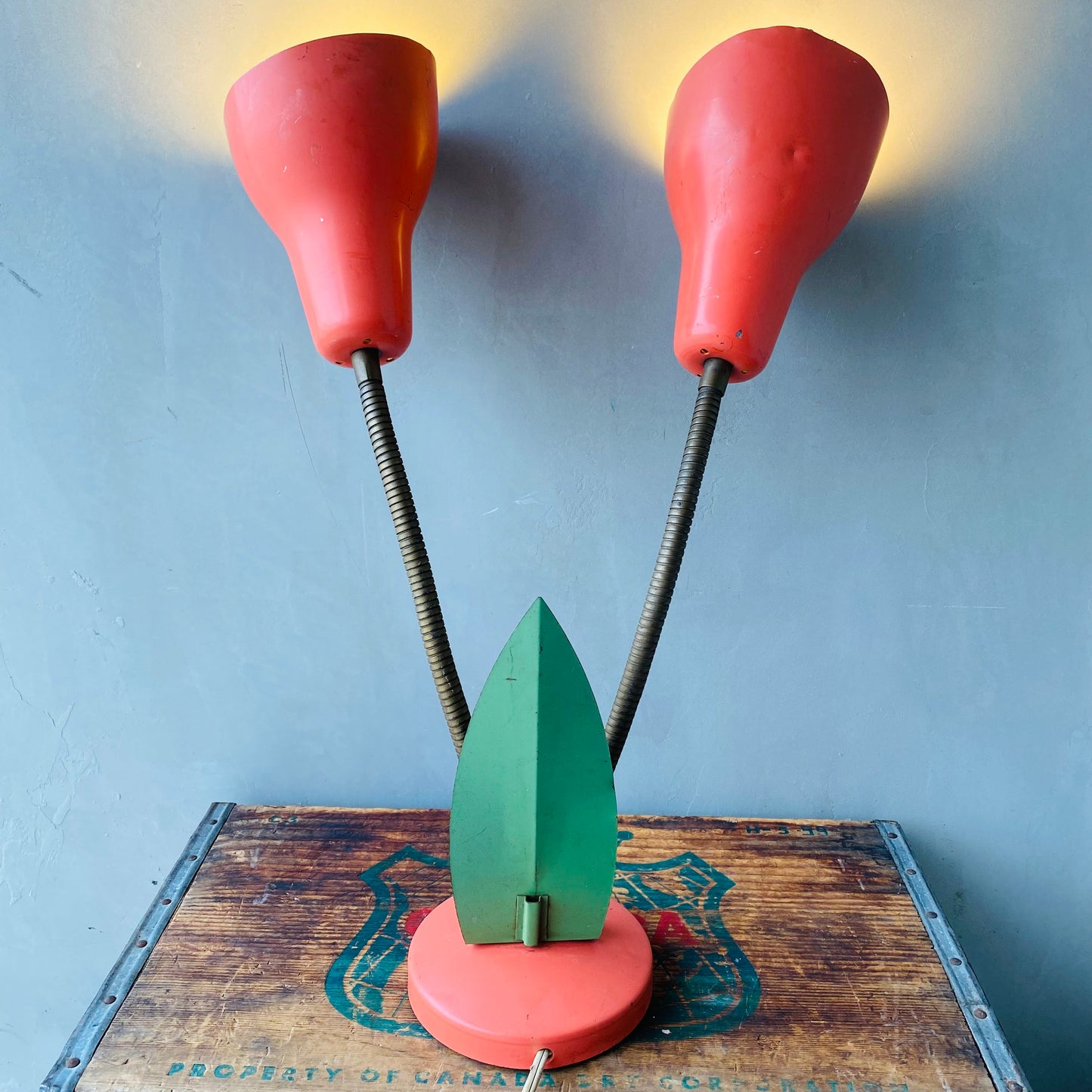【1950s USA vintage】mid-centuryflower table lamp