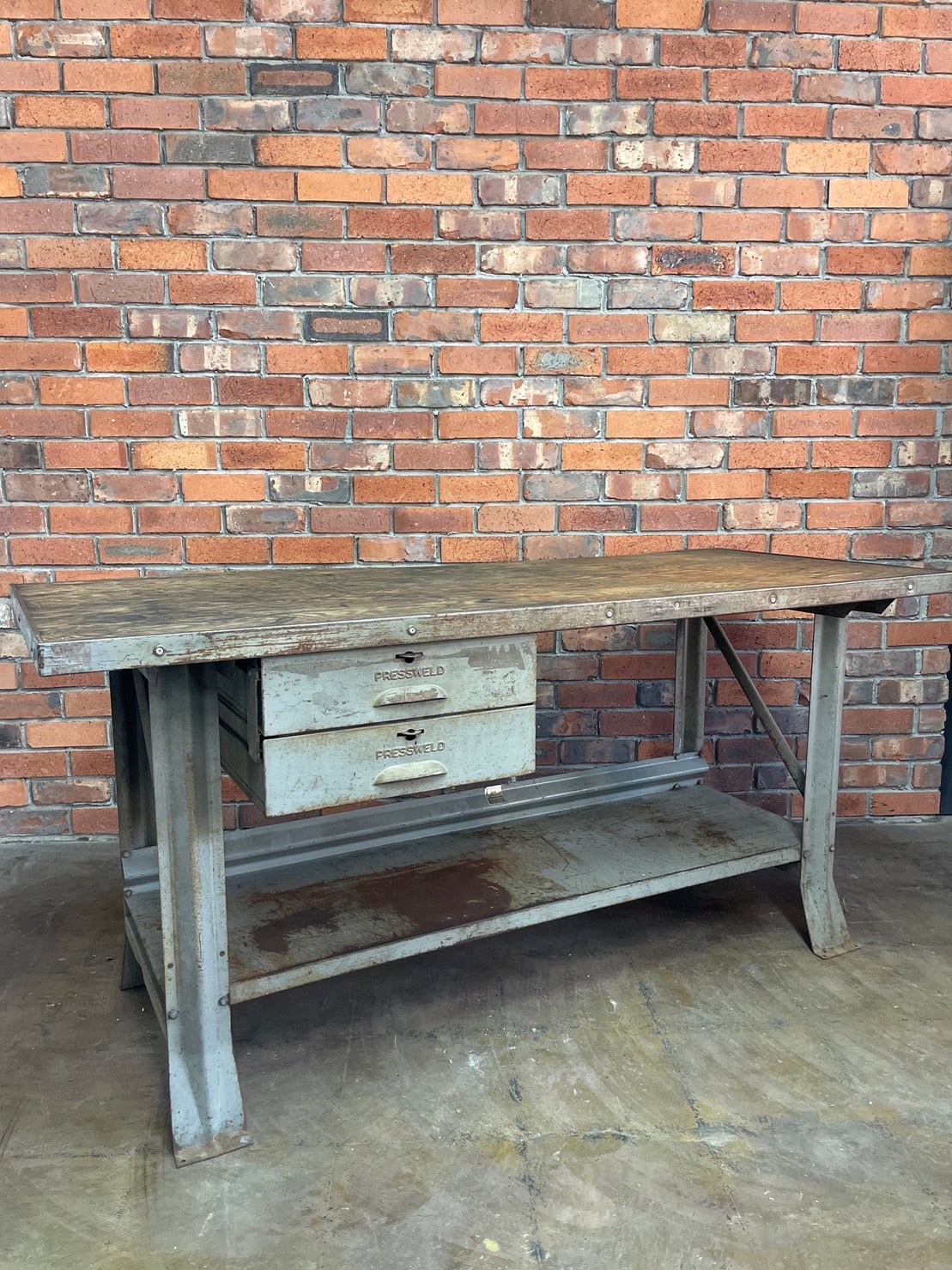 【Made in USA】PRESSWELD industrial 作業台