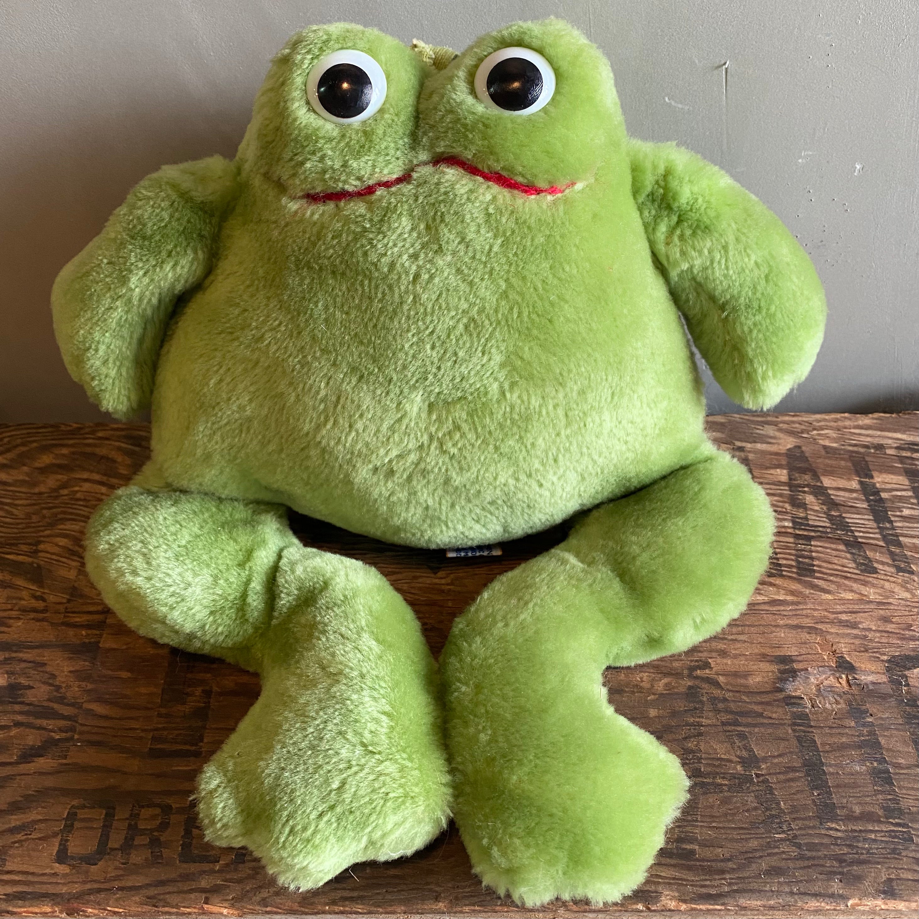 1974 vintage】 R.DAKIN&CO FROG カエル ぬいぐるみ – 雑貨屋ポッポ 1974 vintage】 R.DAKIN&CO FROG カエル ぬいぐるみ – 雑貨屋ポッポ