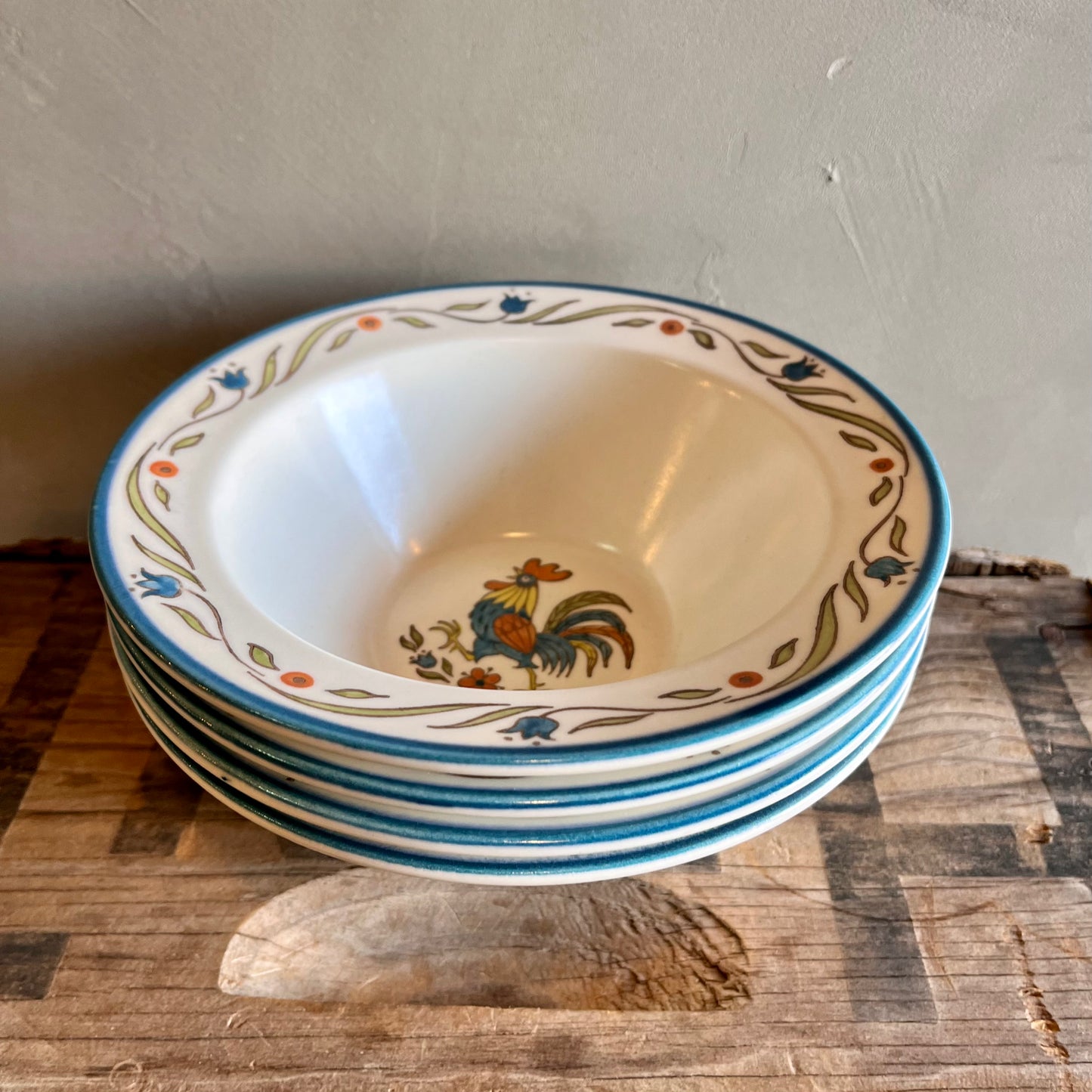 【USA vintage】Metlox Poppytrail California ROOSTER Serving Bowl