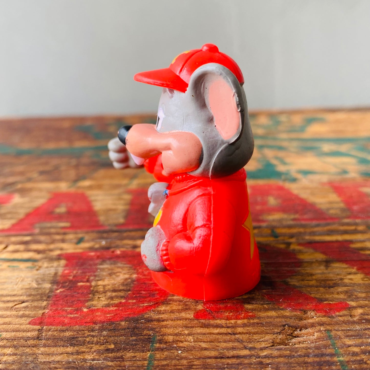 【vintage】CHUCK E CHEESE'S