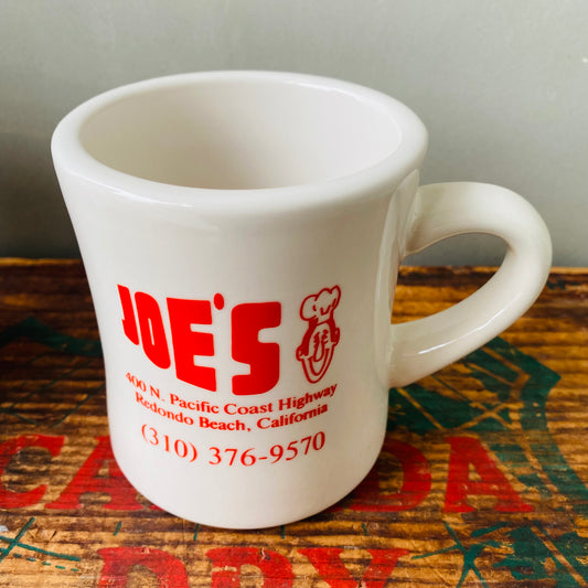 EAT AT JOE'S マグカップ レッド