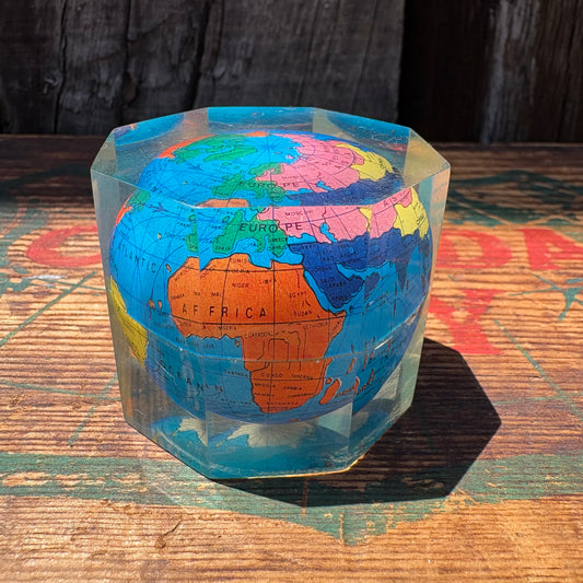 【USA vintage】Acrylic Paperweight earth