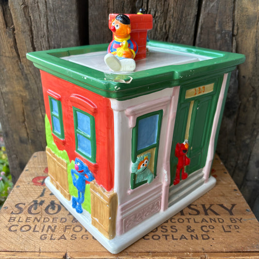 【2000s】Sesame Street Cookie Jar Treasure Craft