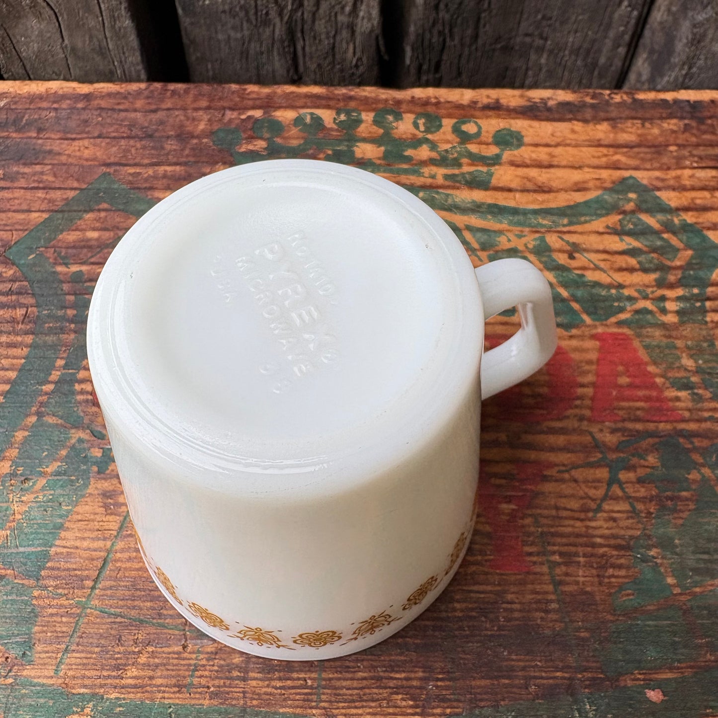 【1960s-1970s USA vintage】PYREX mugcup BUTTERFLY GOLD