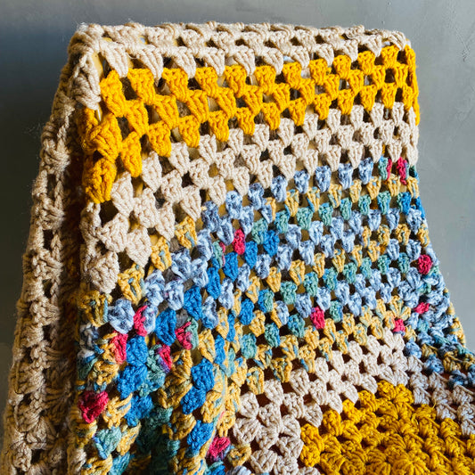 【1970s USA vintage】グラニーブランケット クロシェ ベージュ