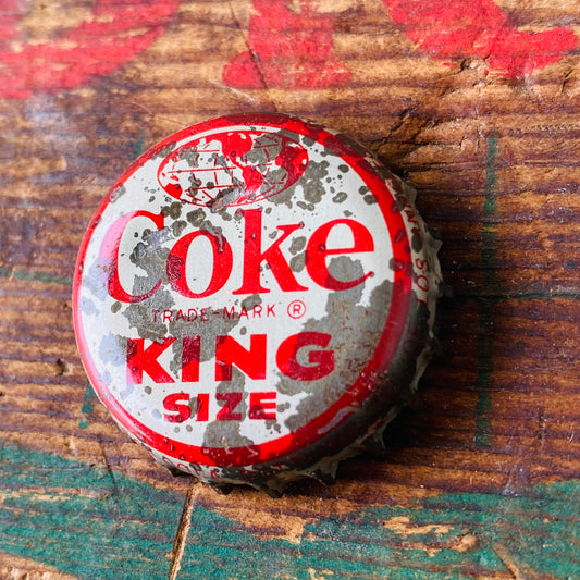 【1960s USA vintage】COKE KING SIZE TOUR THE WORLD bottle cap