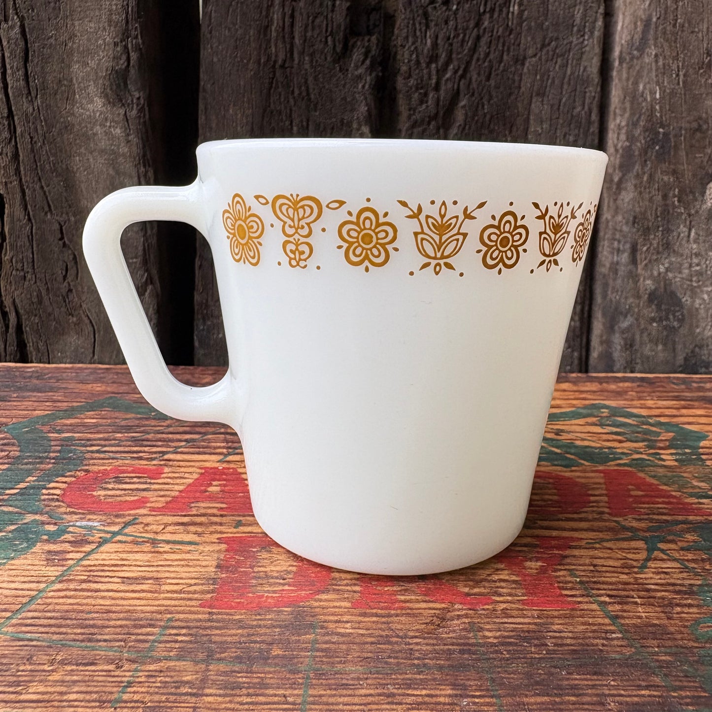 【1960s-1970s USA vintage】PYREX mugcup BUTTERFLY GOLD