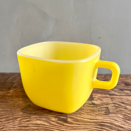 【USA vintage】Glasbake マグカップ YELLOW