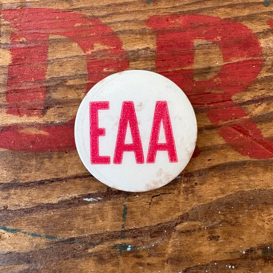 【USA vintage】PINBACK BUTTON EAA
