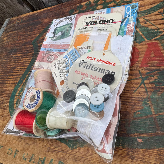 【1950s USA vintage】sewing set 3