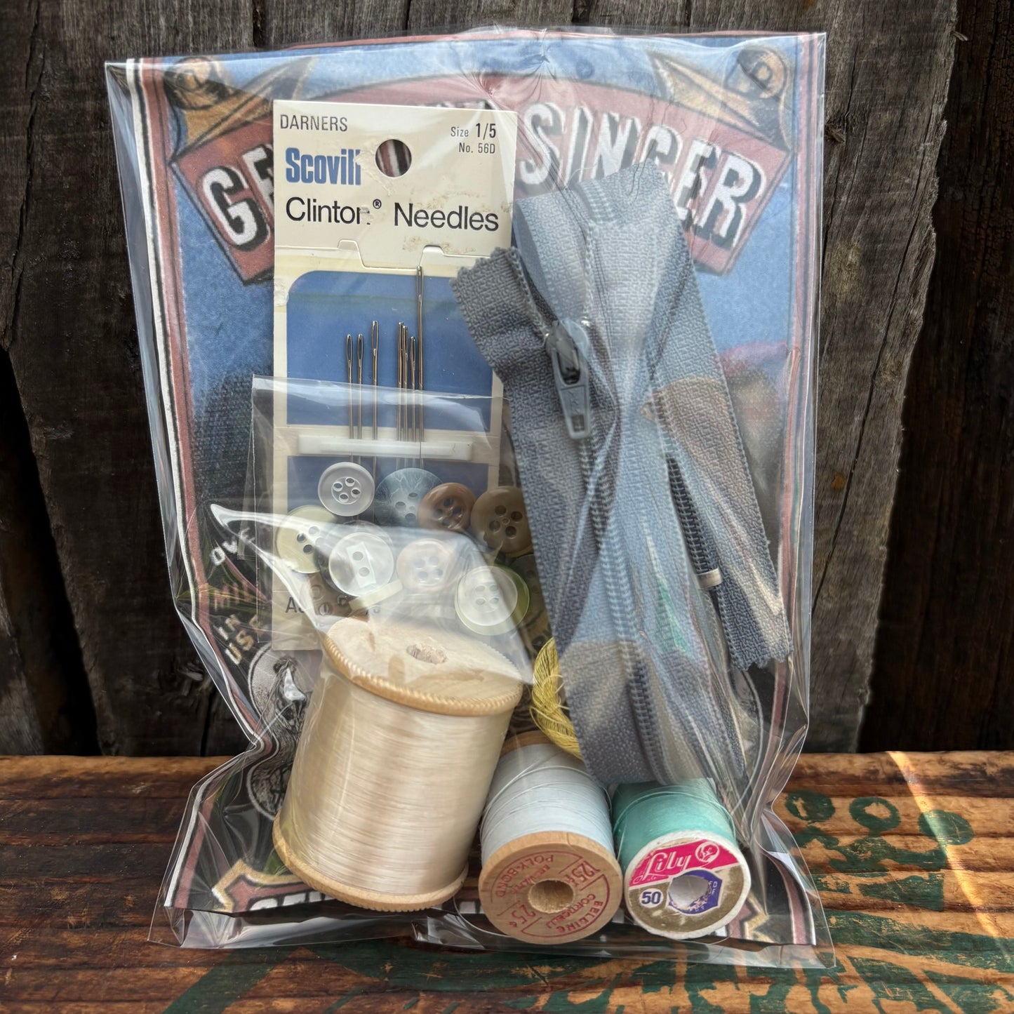 【1950s USA vintage】sewing set 4