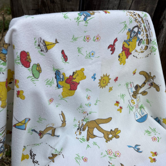 【USA Vintage】Walt Disney Pooh fabric