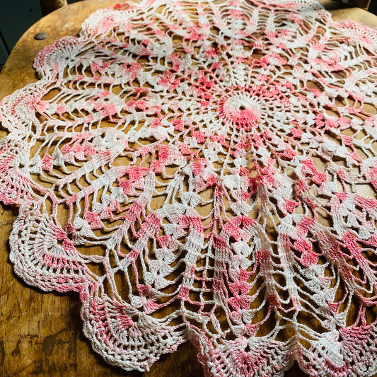 【USA vintage】レース編み ドイリー ピンク